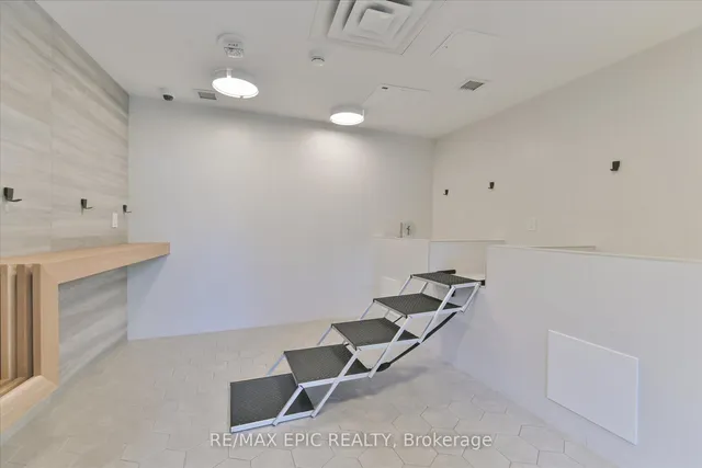 Additional image 31 of 500 Wilson Ave Unit 622