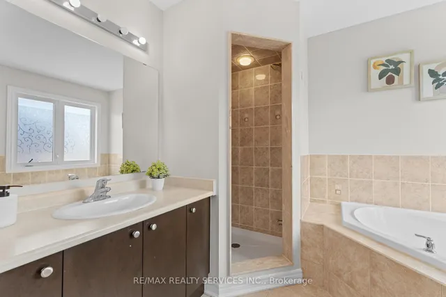 Additional image 22 of 47 Bellhaven Cres