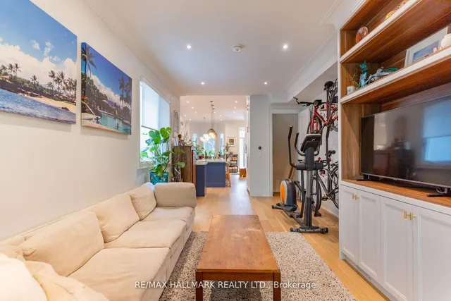 Additional image 16 of 205 Boulton Ave