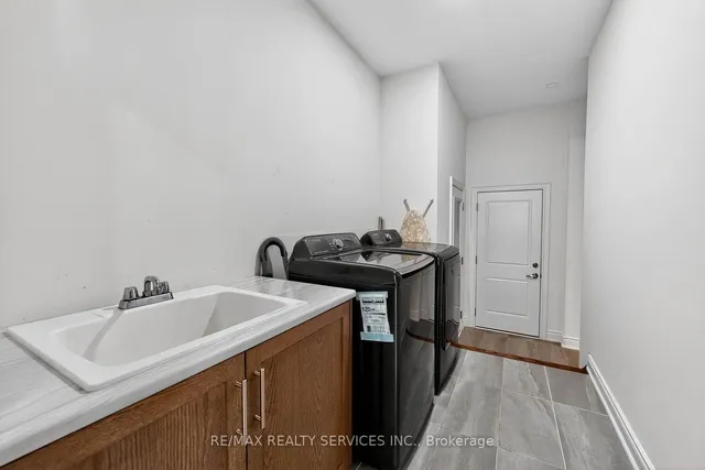 Additional image 17 of 16 Workgreen Park Way