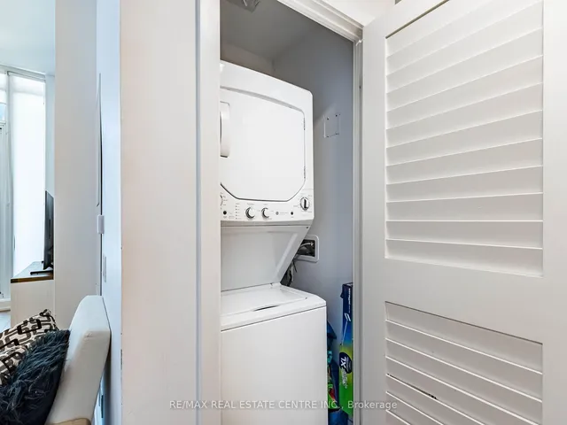 Additional image 48 of 215 VETERANS Dr Unit 211