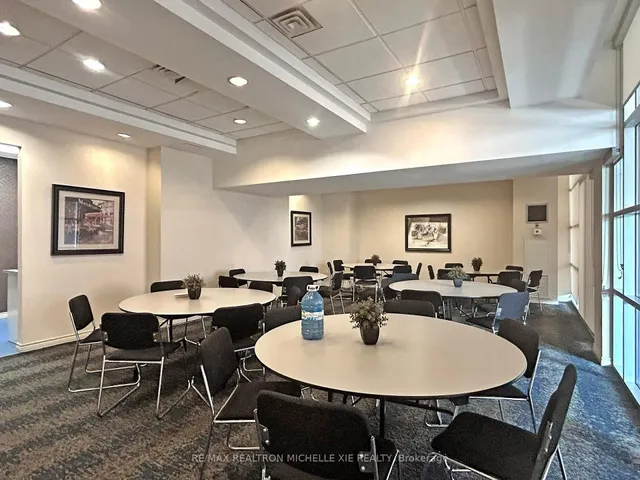 Additional image 46 of 736 Bay St Unit 1009