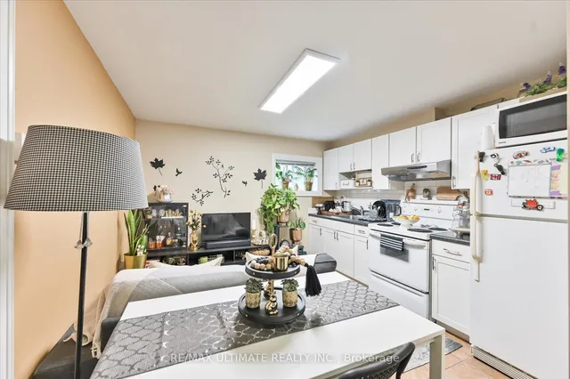 Additional image 35 of 76 Hilldale Rd