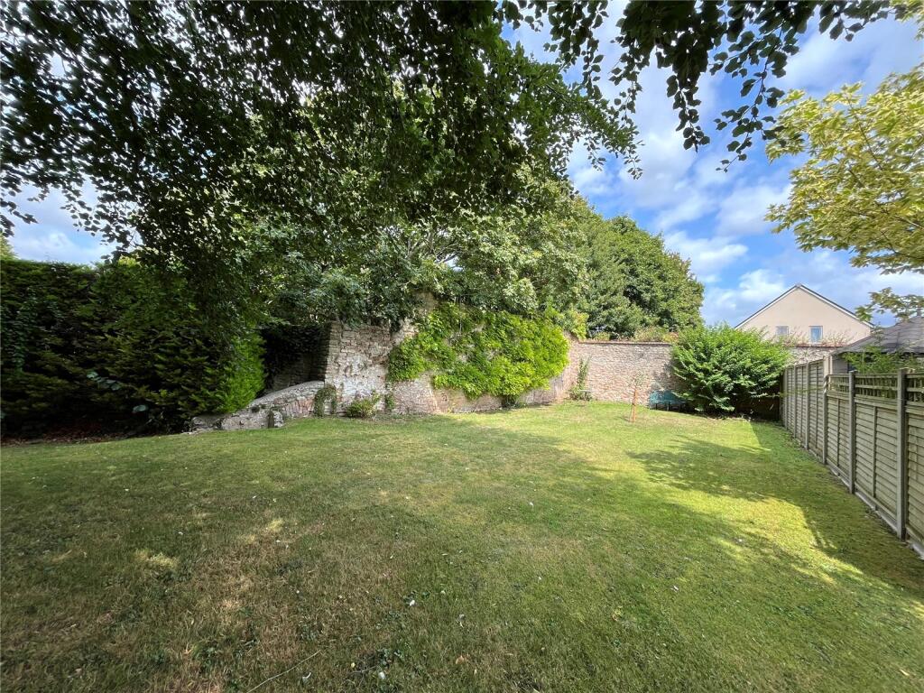 Additional image 17 of Tucked away, just a short walk from the Wells High Street