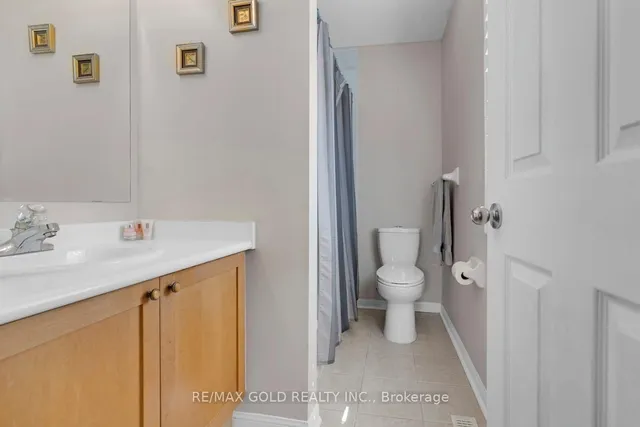 Additional image 34 of 6 Farad Crt