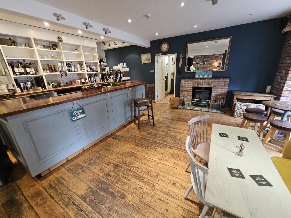 房产图片 2 - 沃尔普克酒吧，海街，萨顿韦尼，沃明斯特郡，BA12