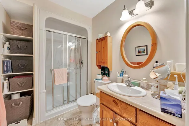 Additional image 20 of 30 Osler Dr Unit 12