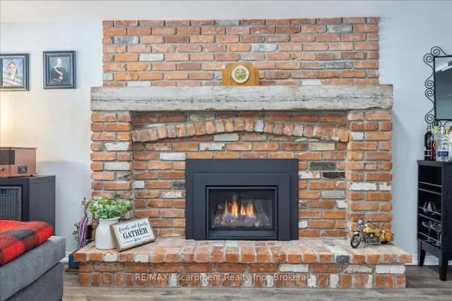 Additional image 33 of 755 Parker Cres