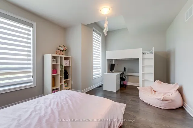 Additional image 39 of 19 Raindrop Terr