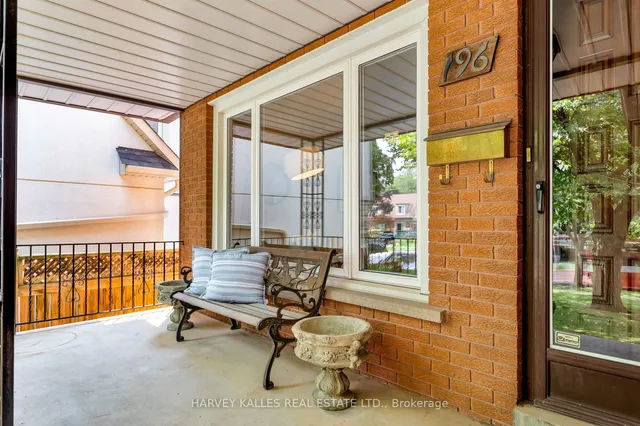 Additional image 4 of 196 Prince Edward Dr