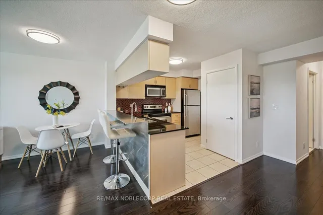 Additional image 13 of 185 Legion Rd Unit 1403