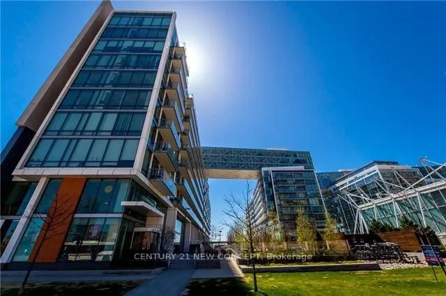 Additional image 40 of 39 Queens Quay Unit 526