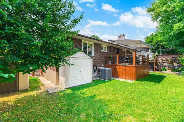 Additional image 47 of 1549 Royal York Rd