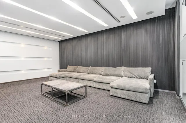 Additional image 8 of 1030 King St Unit 1039