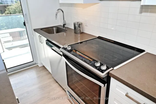 Additional image 14 of 50 Wellesley St Unit 704