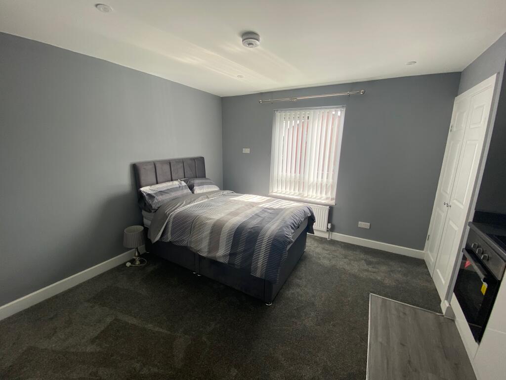 Additional image 3 of Abelia, Amington