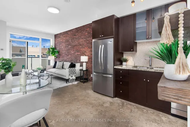 Additional image 7 of 1005 King St Unit 913