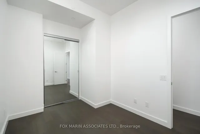 Additional image 12 of 81 Wellesley St Unit 1107