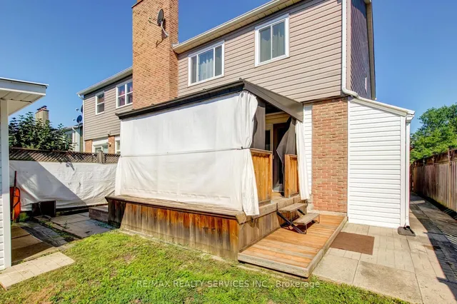 Additional image 41 of 72 Sparklett Cres