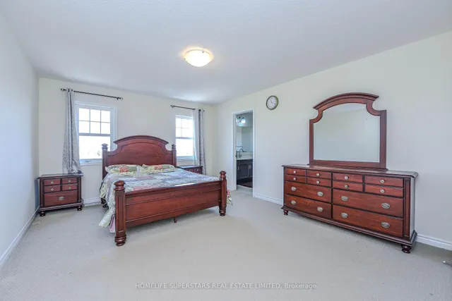 Additional image 23 of 1395 Chretien St