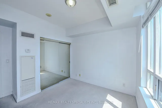 Additional image 17 of 70 Absolute Ave Unit 1206