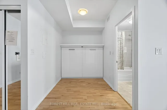 Additional image 6 of 55 Bremner Blvd Unit 3302