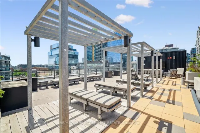 Additional image 36 of 120 Parliament St Unit 607