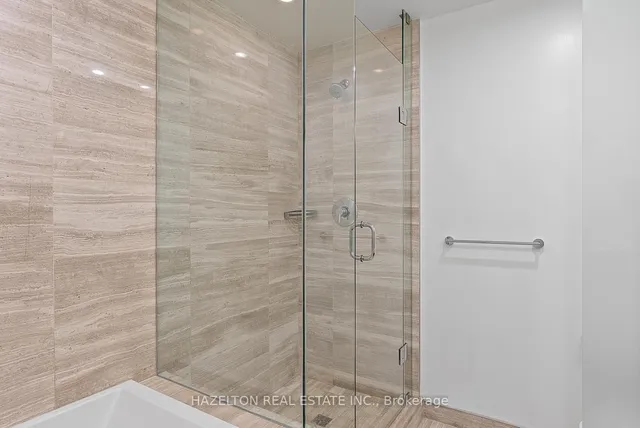 Additional image 19 of 170 Avenue Rd Unit 1605