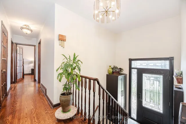 Additional image 7 of 1549 Royal York Rd