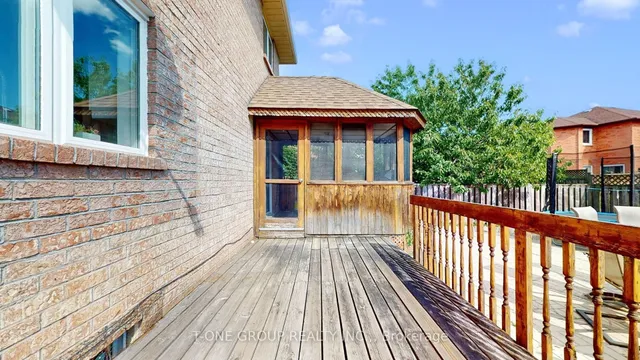 Additional image 41 of 224 Kingsbridge Garden Circ