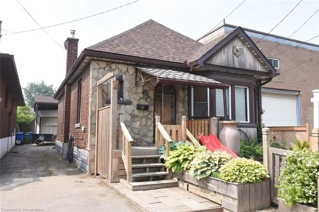 92 Gertrude St