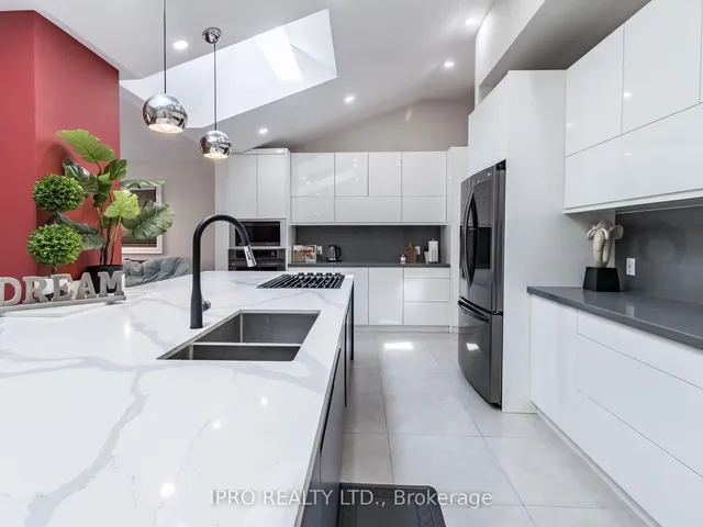 Additional image 15 of 568 DYNES Rd