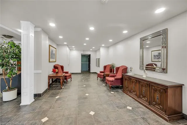 Additional image 47 of 59 Critzia Dr Unit 205