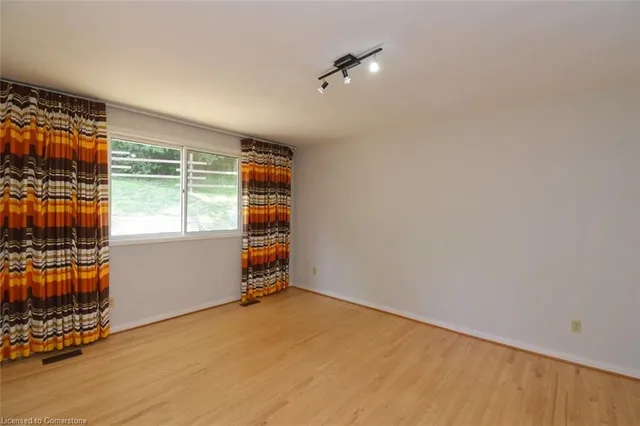 Additional image 27 of 30 Terrace Dr