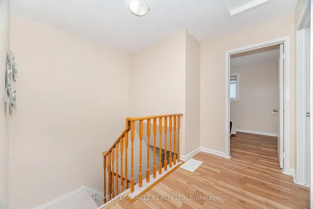 Additional image 18 of 27 Jay St