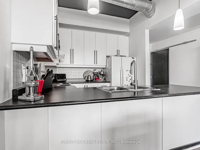 Additional image 4 of 194 Merton St Unit 407