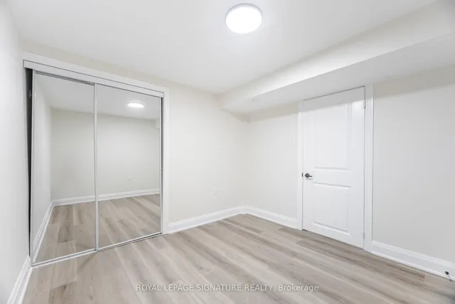 Additional image 28 of 34 Goskin Crt