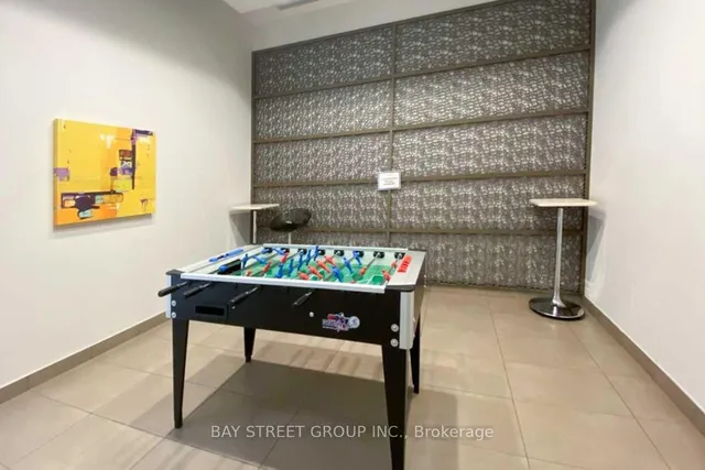 Additional image 33 of 29 Singer Crt Unit 512