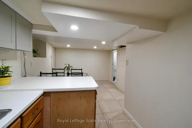 Additional image 30 of 13 Leeming St