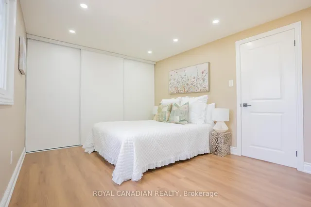 Additional image 12 of 60 Cherrytree Dr