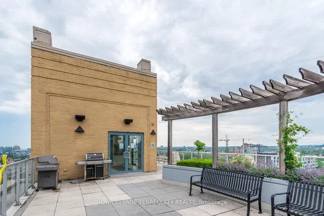 Additional image 43 of 438 Richmond St Unit 722