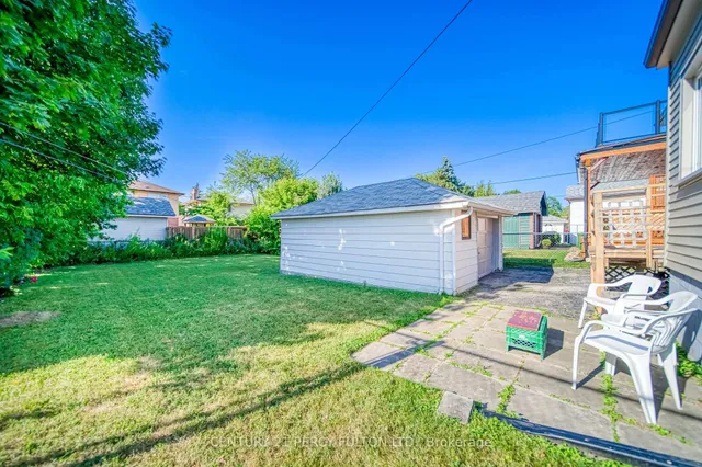 Additional image 30 of 3184 St Clair Ave