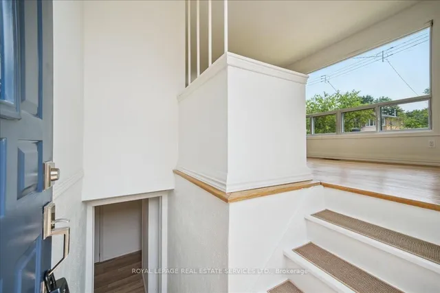 Additional image 3 of 10 Mendip Cres