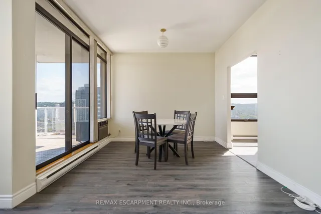 Additional image 18 of 75 Queen St Unit 2203