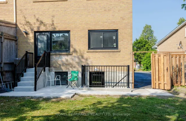 Additional image 43 of 3594 Laddie Cres