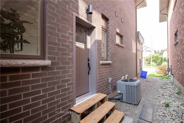 Additional image 50 of 19 SECINARO Ave