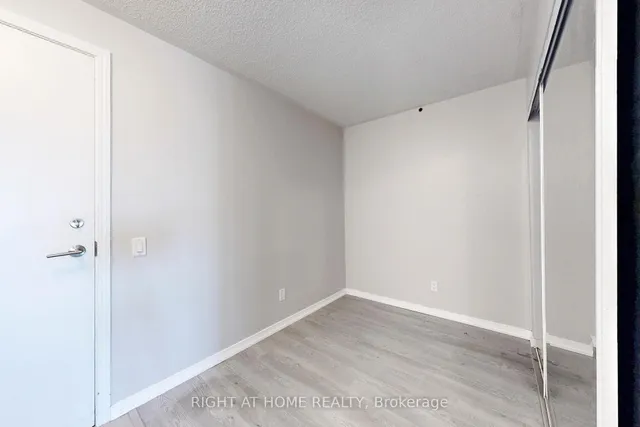 Additional image 25 of 61 Heintzman St Unit 413