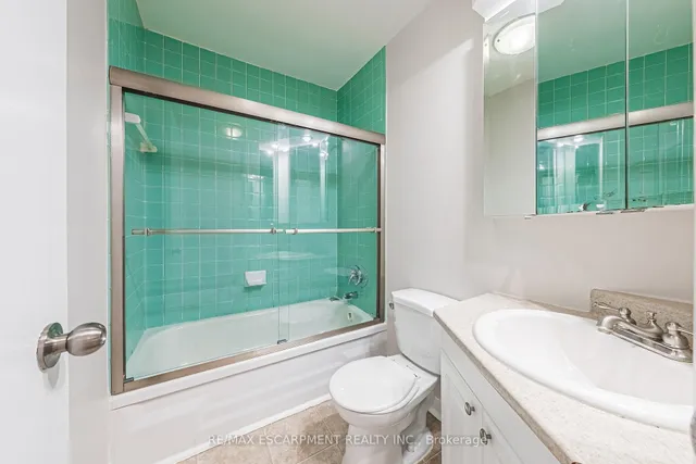 Additional image 17 of 5470 Schueller Cres