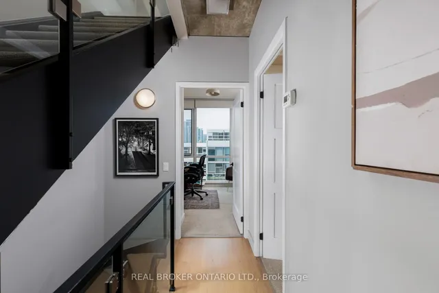 Additional image 17 of 38 Niagara St Unit PH08