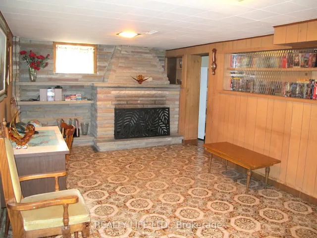 Additional image 33 of 4 Rosalie Ave